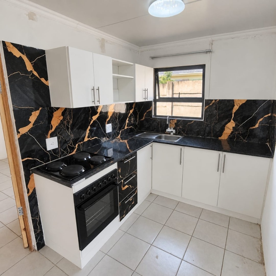 To Let 2 Bedroom Property for Rent in Vincent Eastern Cape